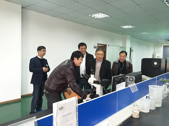 杭州余杭经济技术开发区党委书记沈昱莅临伟德BETVlCTOR1946照明参观指导