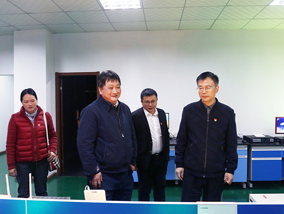 杭州市贸促会会长郑荣新一行莅临伟德BETVlCTOR1946参观指导！