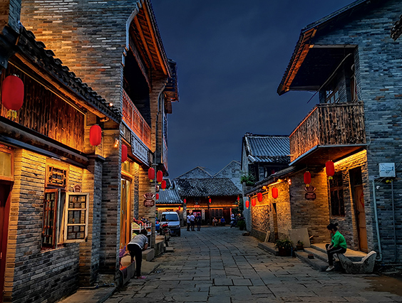 点亮千年古镇中渡，文旅夜游又添一彩！
